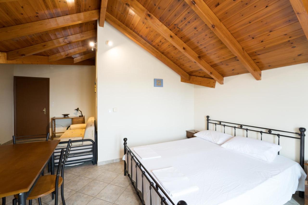 The Loft Studio Lixouri Esterno foto